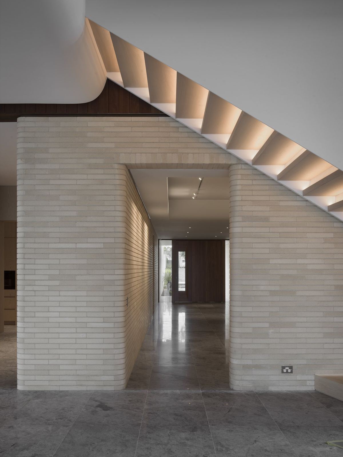 Castlecrag sandstone brickwork and stair, built by HP Constructions