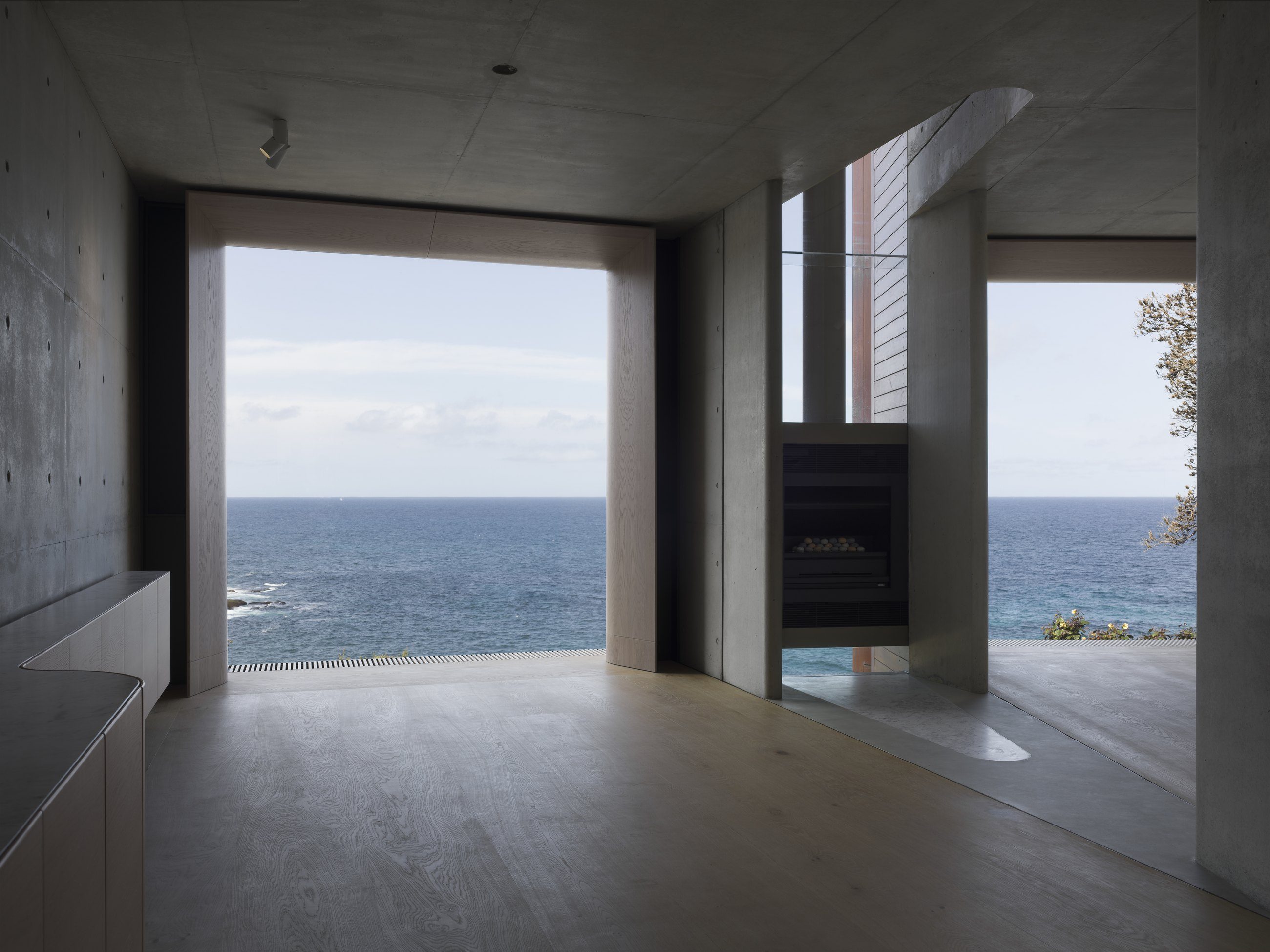 Lurline Bay by HP Constructions, off-form concrete framing the Pacific