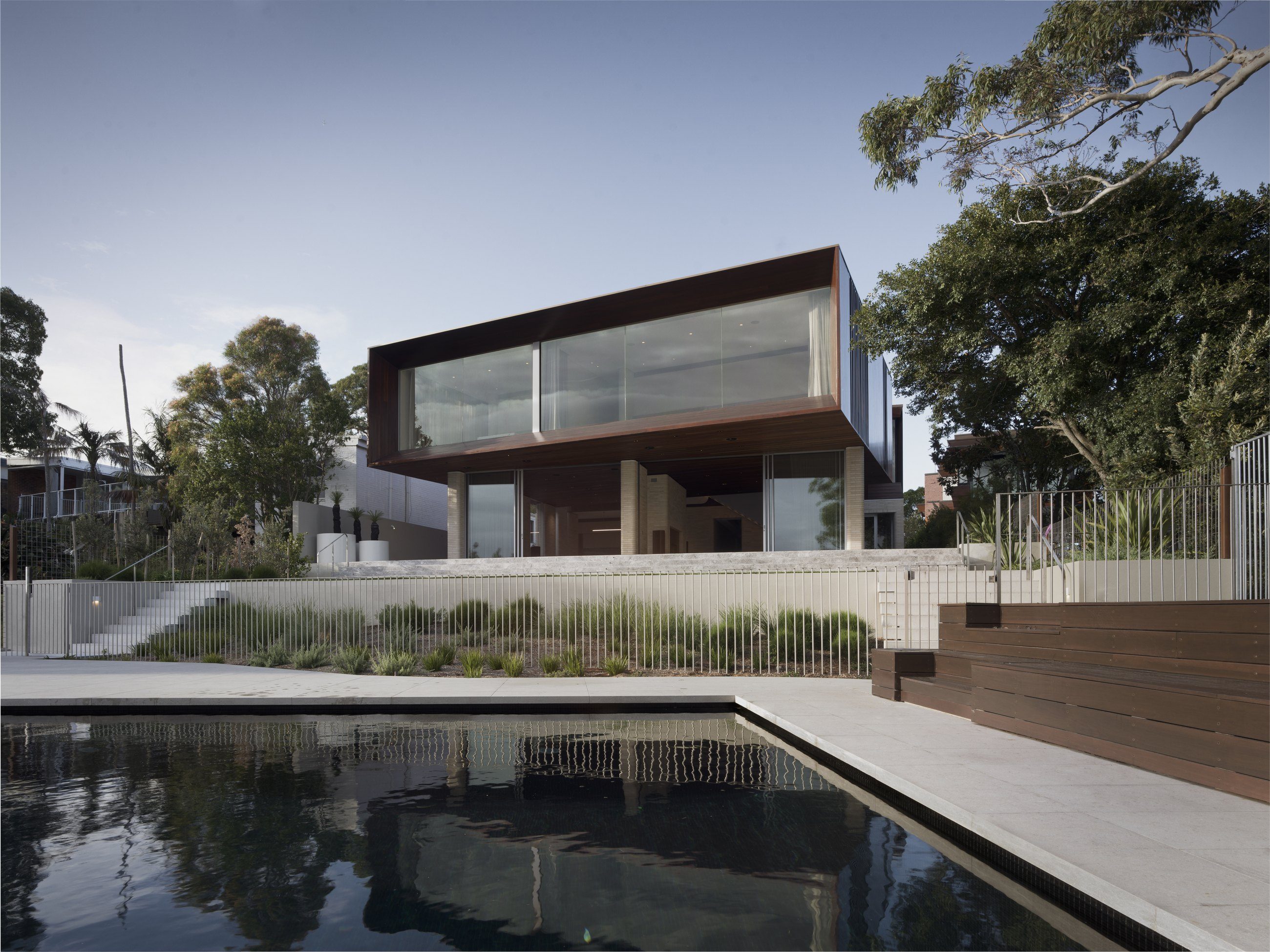 Castlecrag by HP Constructions, cantilevered timber pavilion above the reflection pool