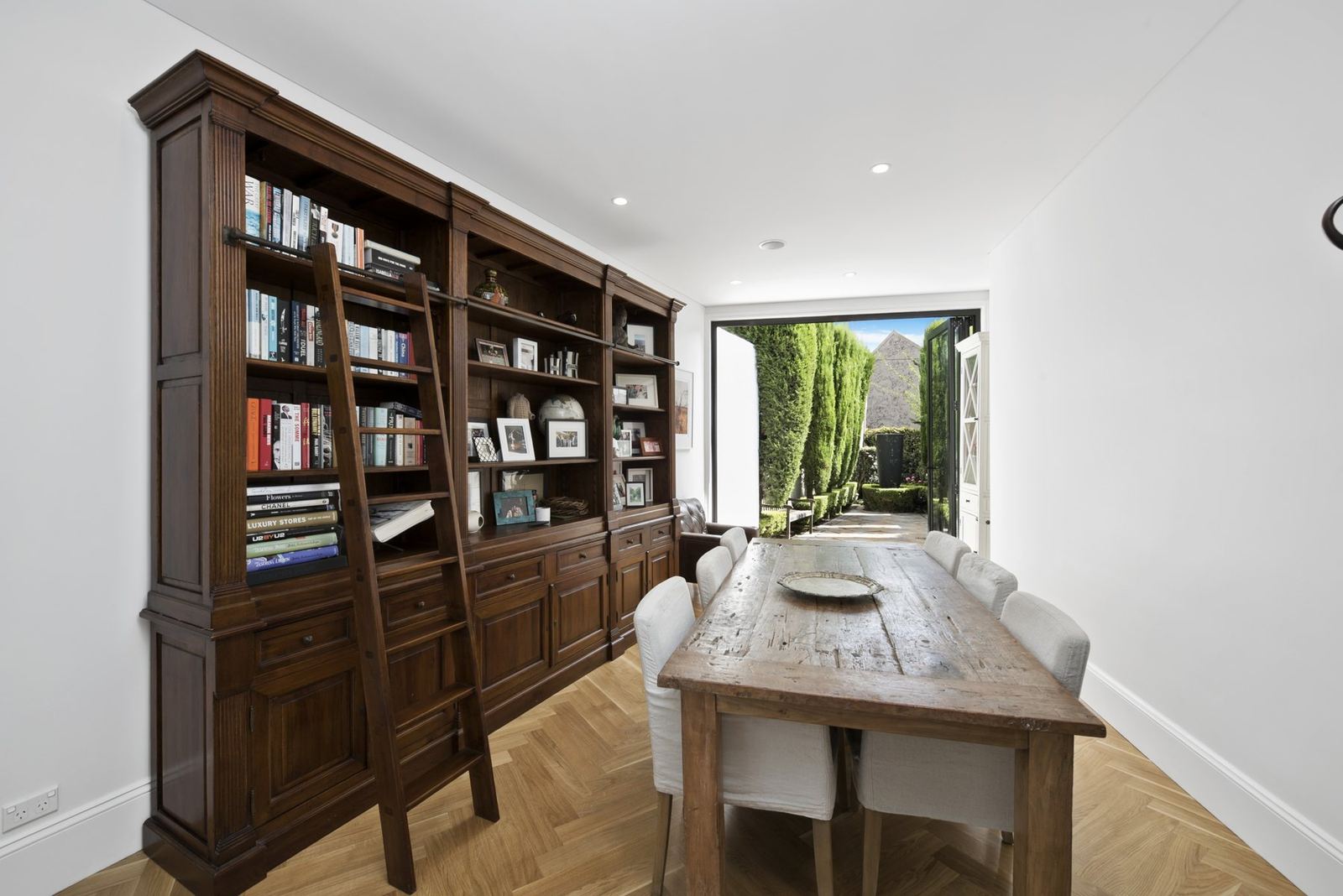 Paddington, built by HP Constructions, Gutnik Design Group